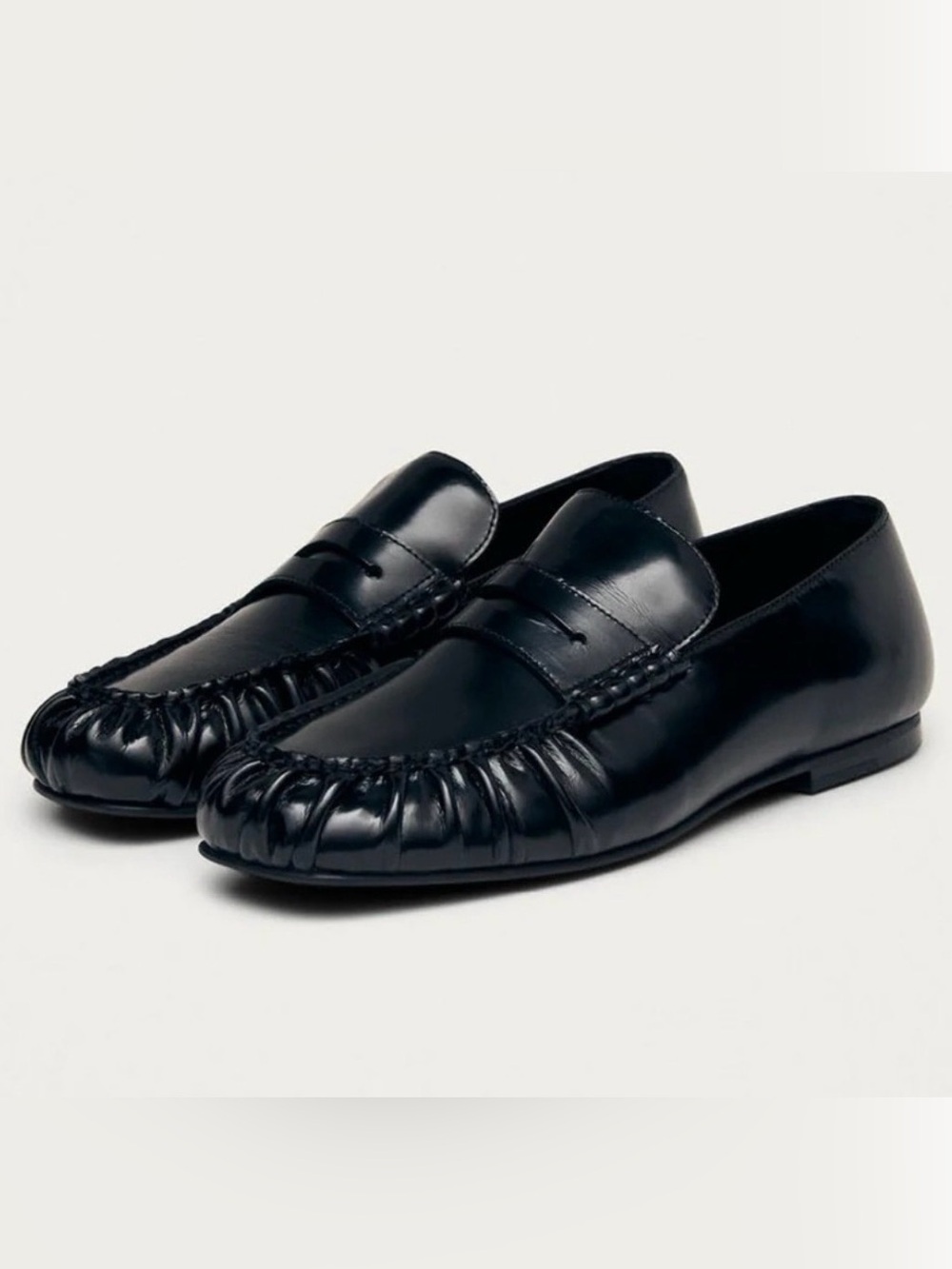 Alohas Black ruched Leather Slip-On Loafers 41/10-10.5